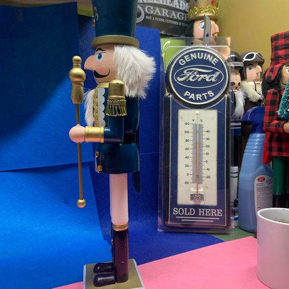 Blue Soldier Nutcracker - Picture 2 of 5